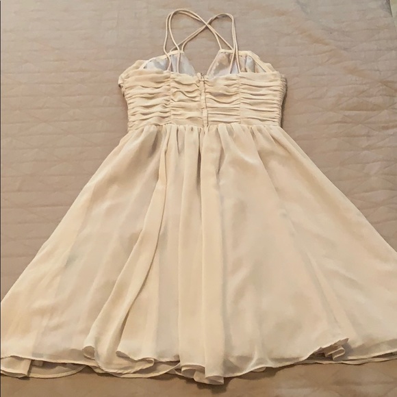 H&M Fit and Flare Cream Dress - Picture 2 of 2